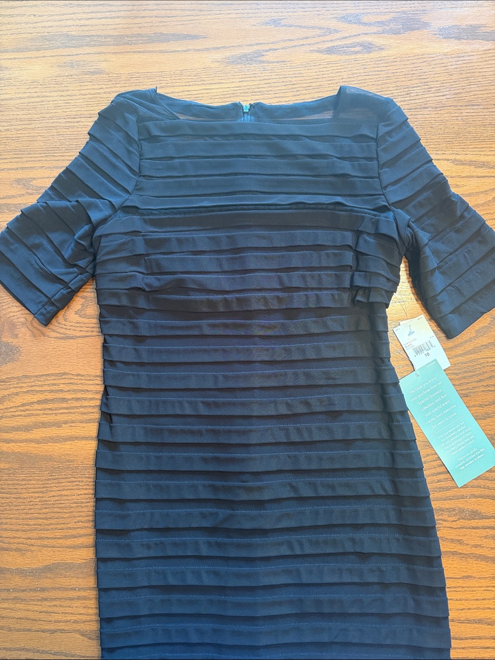 Simply Liliana fitted ribbed party dress size 10 NWT #303
